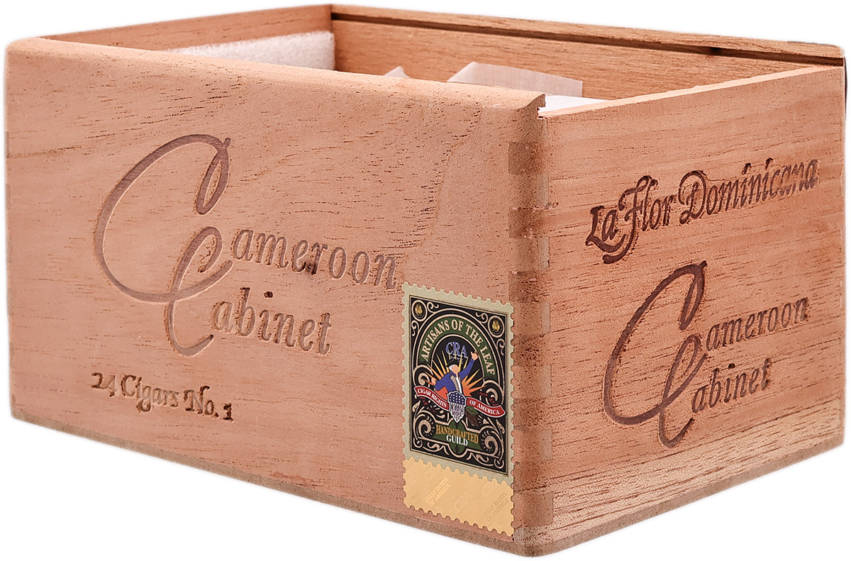La Flor Dominicana Double Ligero Cameroon Cabinet #1