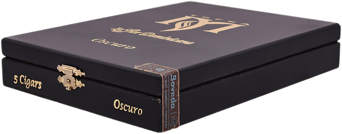 La Flor Dominicana TCFKA 