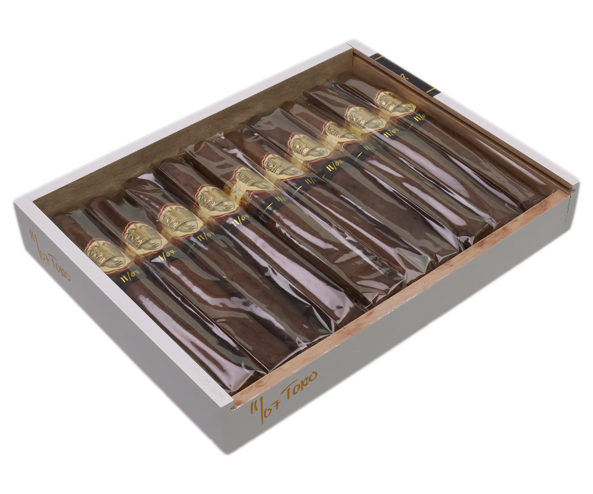 Caldwell Cigar Company Long Live the King 11/07 Oscuro