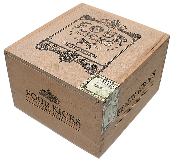 Crowned Heads Four Kicks Robusto