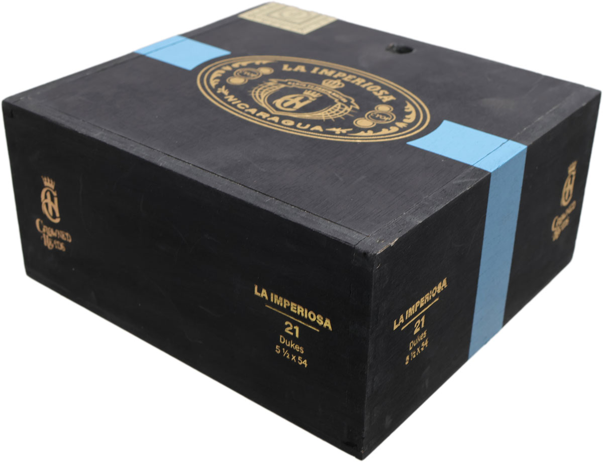 Crowned Heads La Imperiosa Dukes