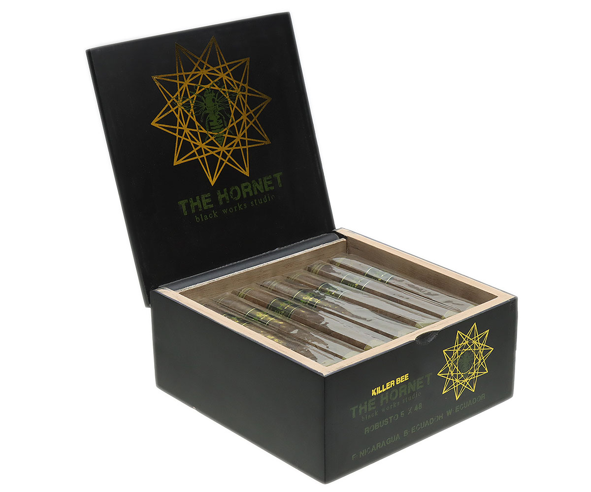 Black Label Trading Company BLK WKS Studio The Hornet Robusto