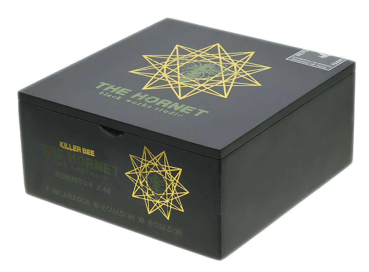 Black Label Trading Company BLK WKS Studio The Hornet Robusto