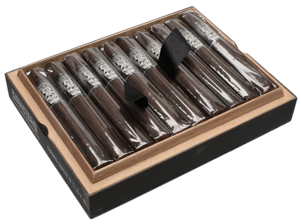 Black Label Trading Company Santa Muerte Barrio Santo Corona Gorda