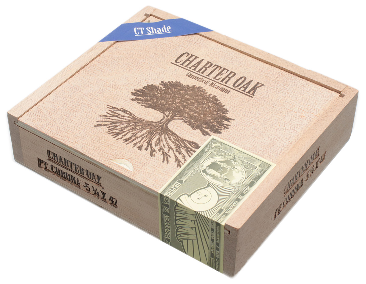 Foundation Cigar Company Charter Oak Connecticut Petite Corona