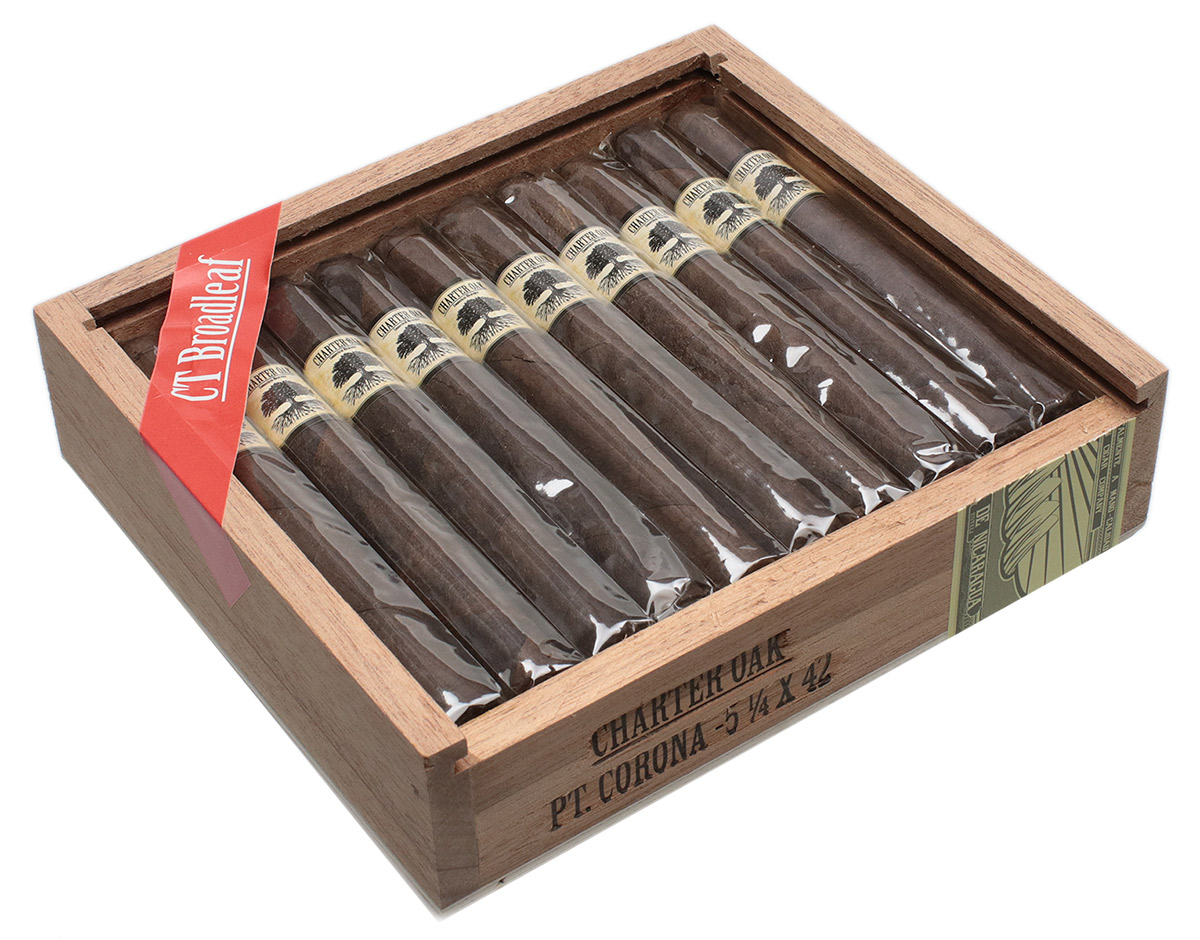 Foundation Cigar Company Charter Oak Maduro Petite Corona