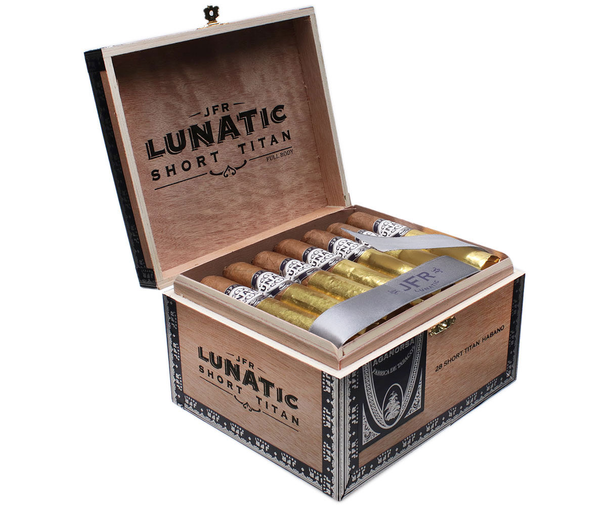 Aganorsa Leaf JFR Lunatic Habano Short Titan