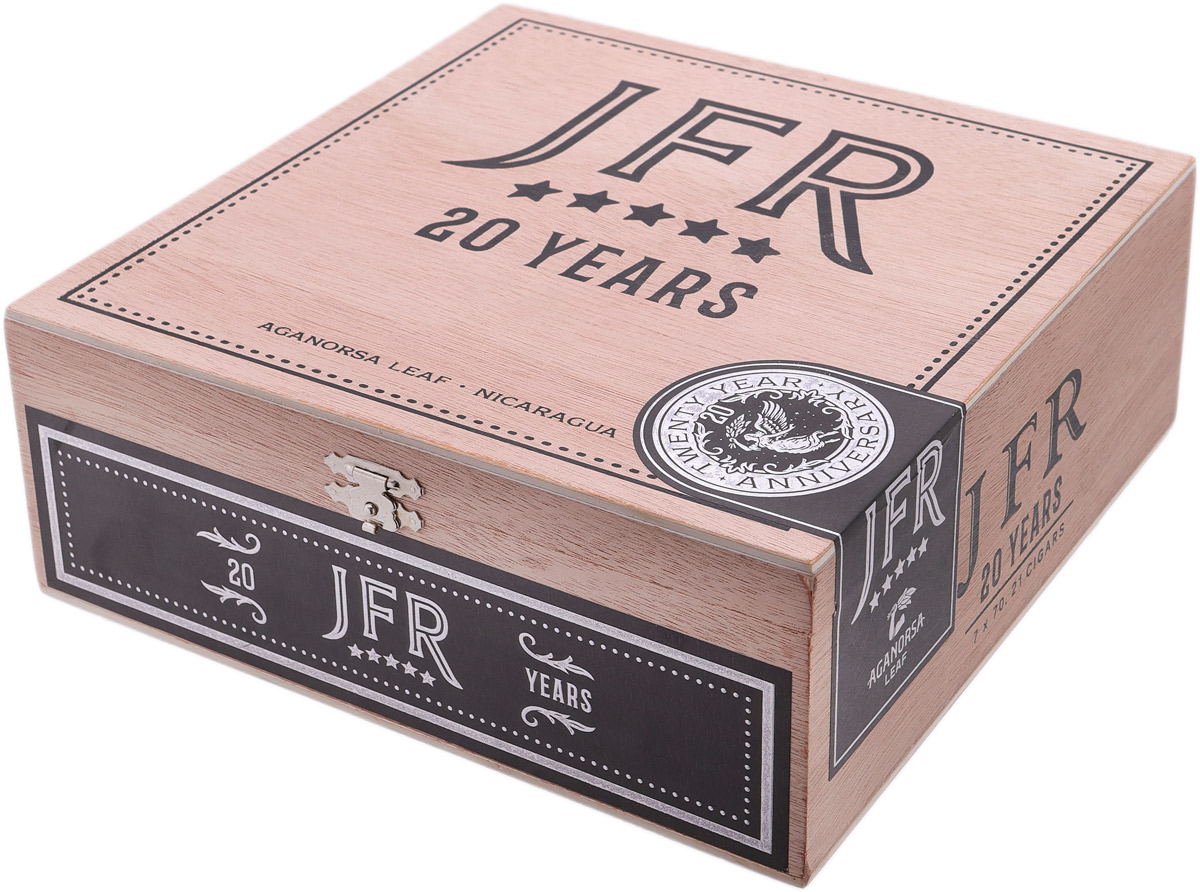 Aganorsa Leaf JFR 20th Anniversary Maduro 770