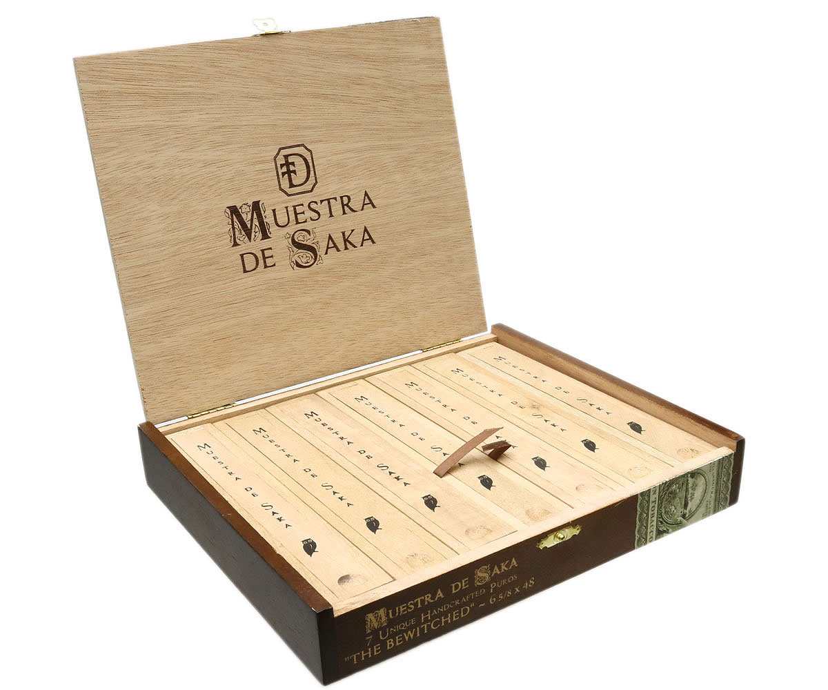 Dunbarton Tobacco & Trust Muestra de Saka The Bewitched
