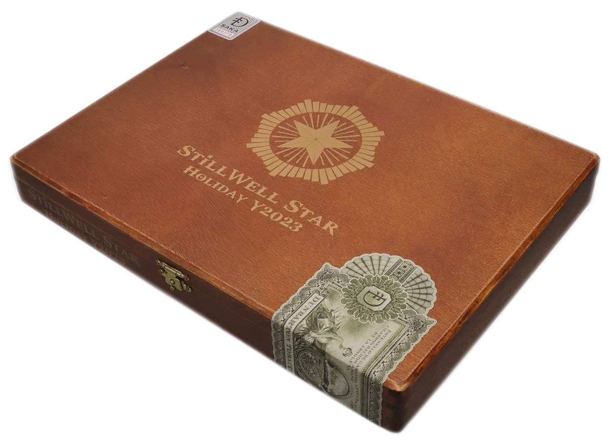 Dunbarton Tobacco & Trust StillWell Star Holiday Y2023