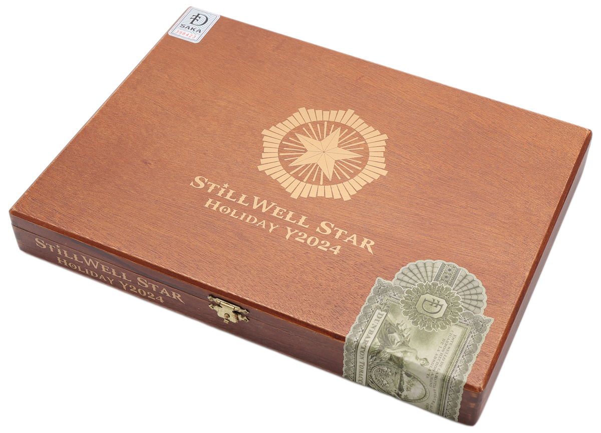 Dunbarton Tobacco & Trust StillWell Star Holiday Y2024