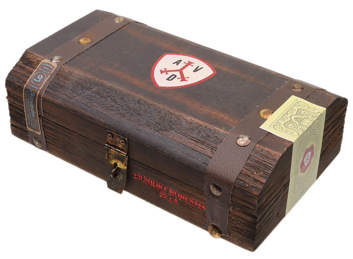 ADVentura The Explorer Short Robusto