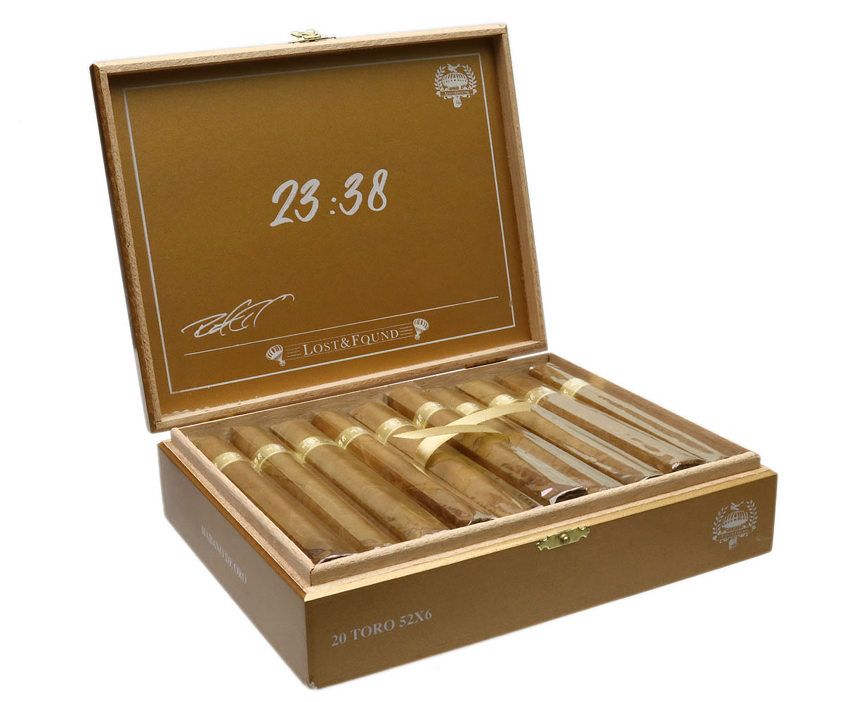 Lost & Found 22 Minutes to Midnight Habano De Oro Toro